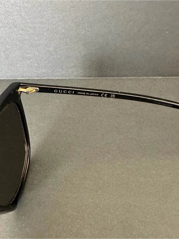 Gucci Women Black Sunglasses with Chains NEW - Image 7