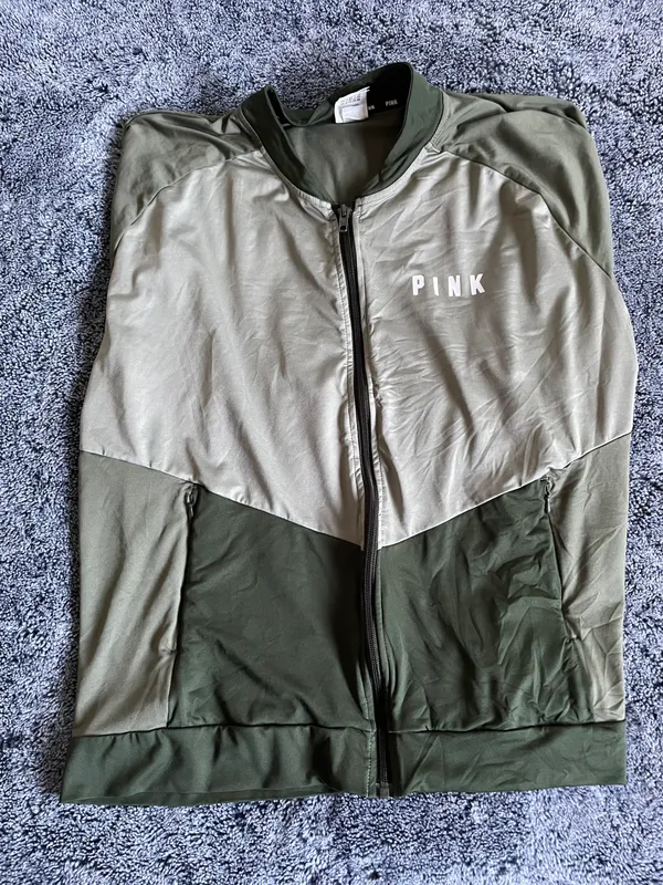 Pink/ Victoria’s Secrets Zip Up Size: Large - Image 3