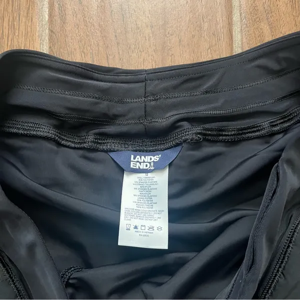 Lands end shorts size 12 - Image 3