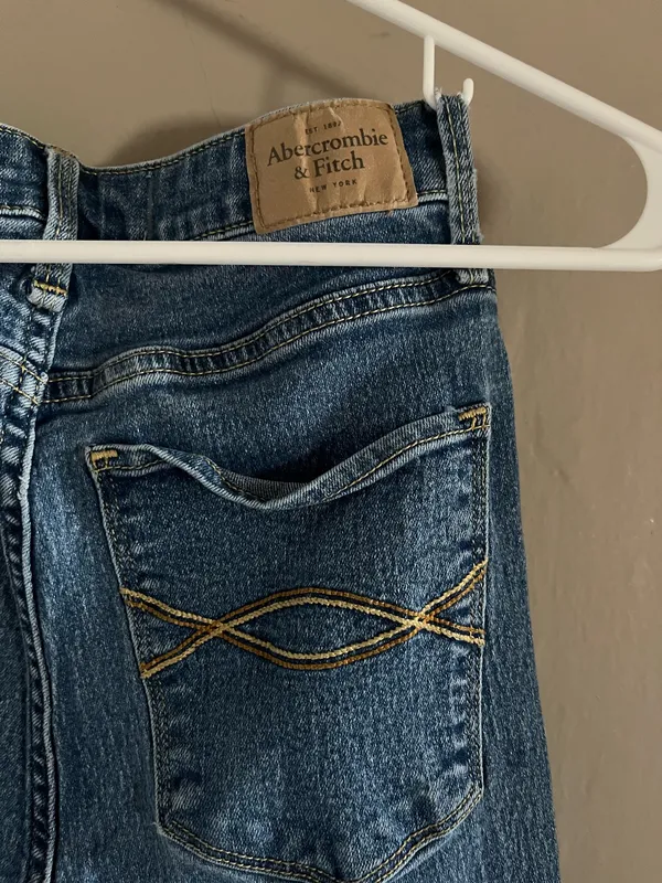 Abercrombie Skinny High-Rise Jeans - Image 5