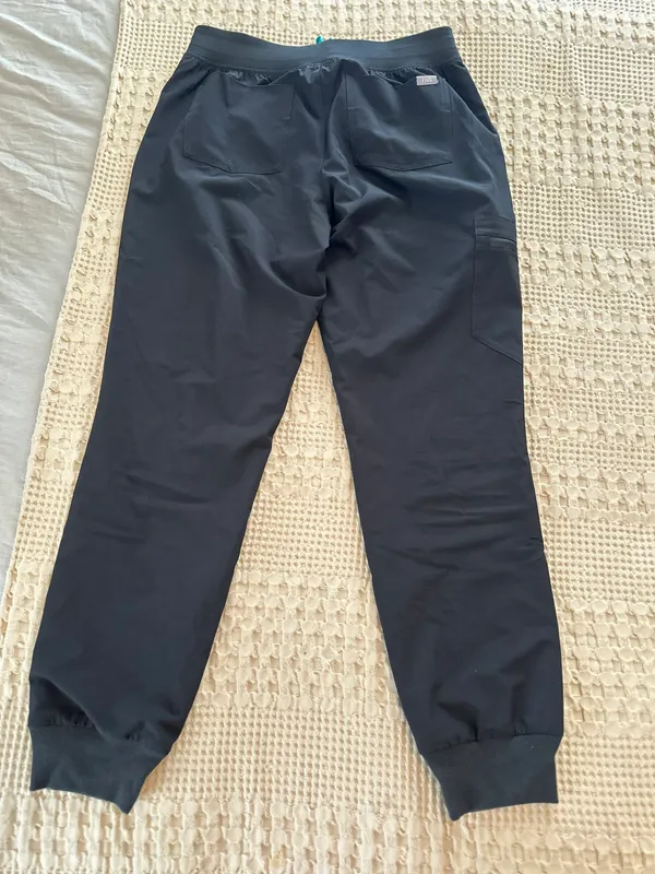 FIGS Jogger Scrub Pants - Image 3
