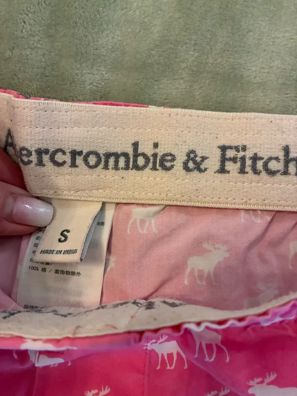 Women’s Abercrombie & Fitch Pink Moose Print Boxer Shorts Size Small - Image 2