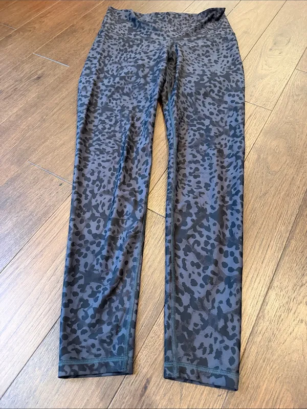 Old Navy Active Black & Gray Animal Print High-Waist Leggings - Large - C66-009 - Image 4