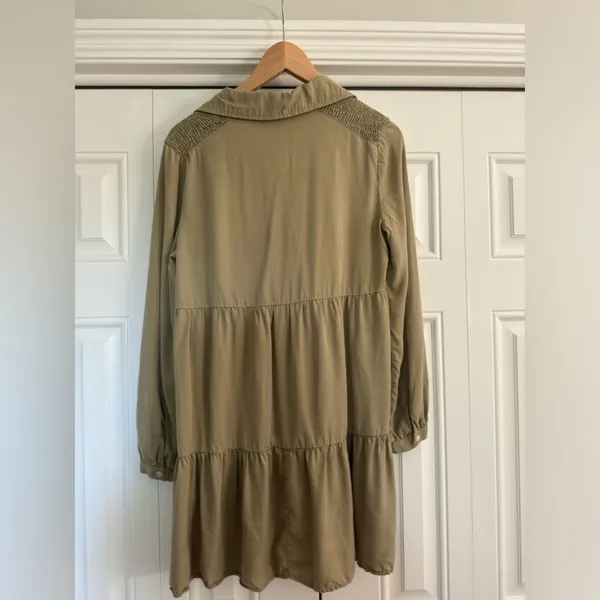 Long Sleeve Tiered Green Dress - Image 4