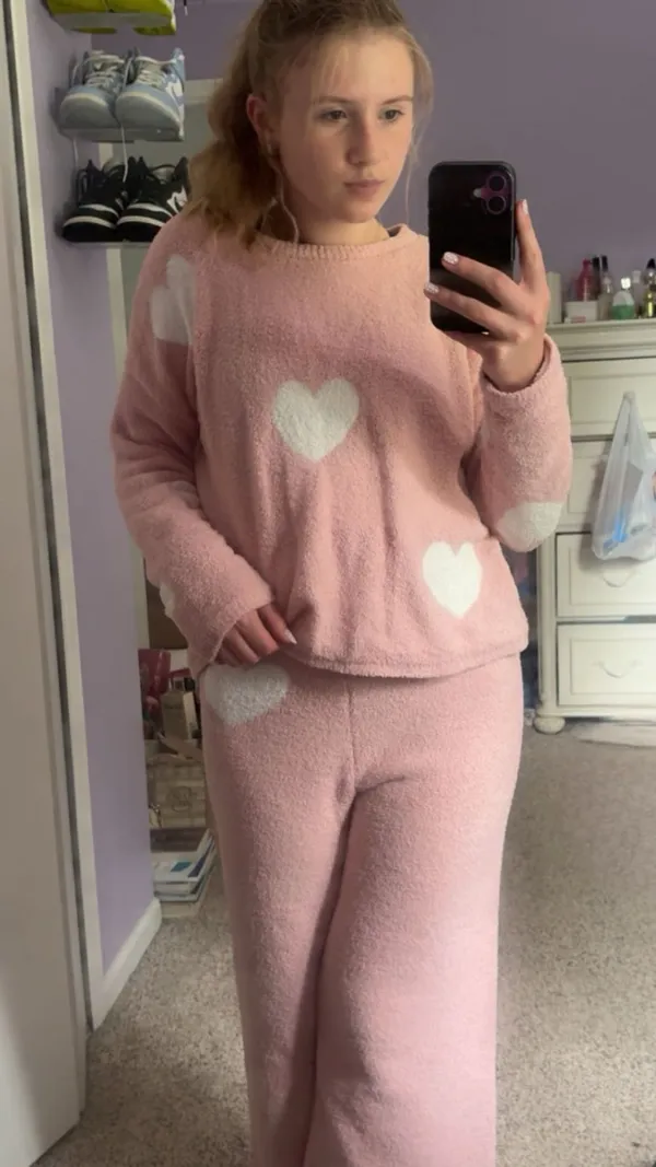 Happily Grey Pink Hearts Lounge Set - Image 6