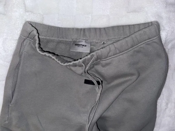 Essential Fear of God s Joggers Size M - Image 4