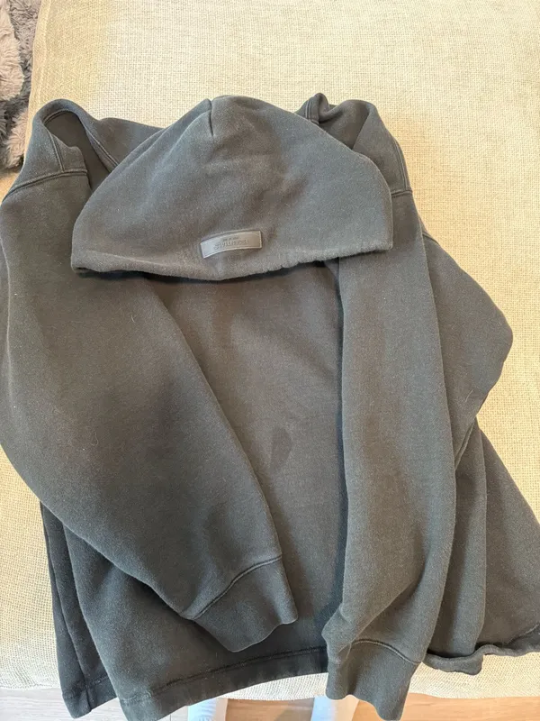 Essentials Fear of God Sweatshirt - Image 2