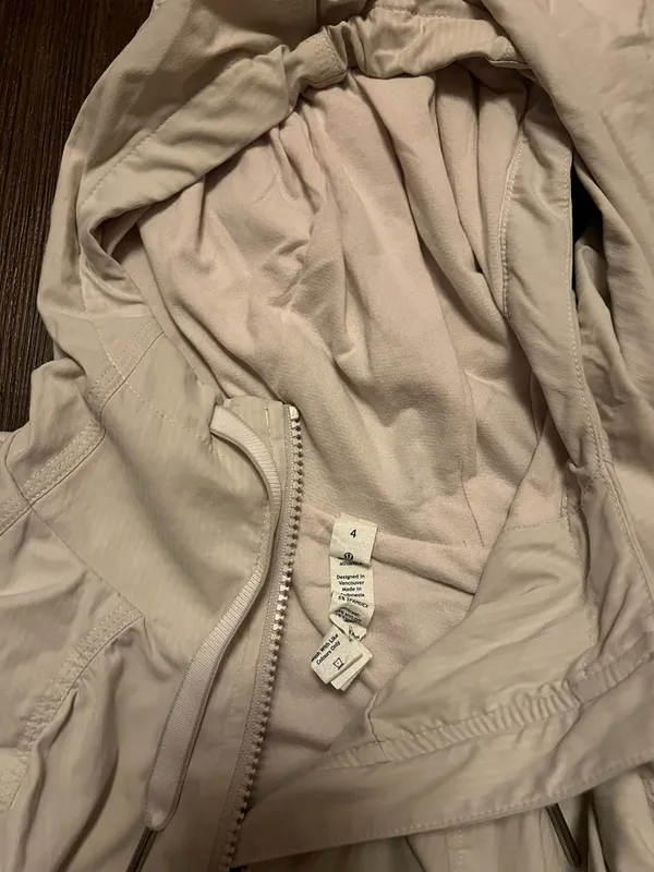 Lululemon Jacket - Image 4