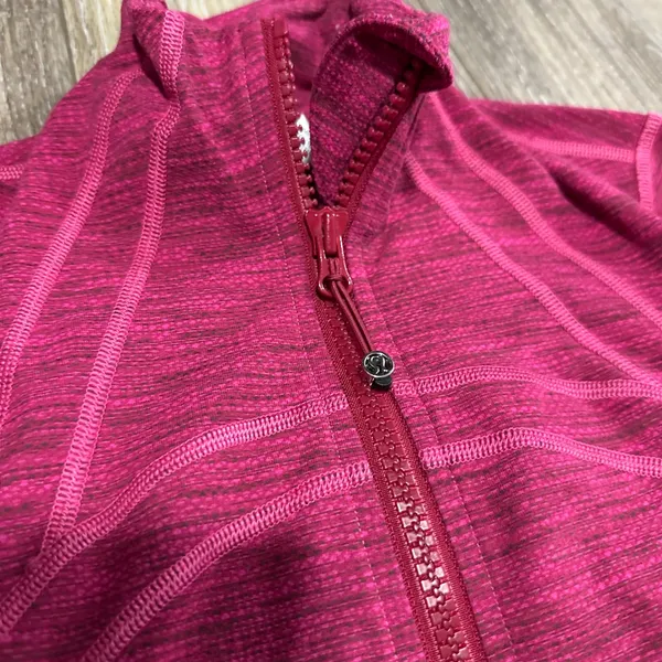 Lululemon pink Define Diamond Jacquard‎ Berry Rumble Jew Magenta jacket size 4 - Image 2
