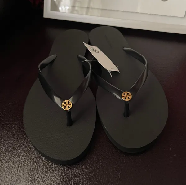 Tory Burch NWT Solid thin flip flop PVC/EVA size 7 in black 2023 new style - Image 4