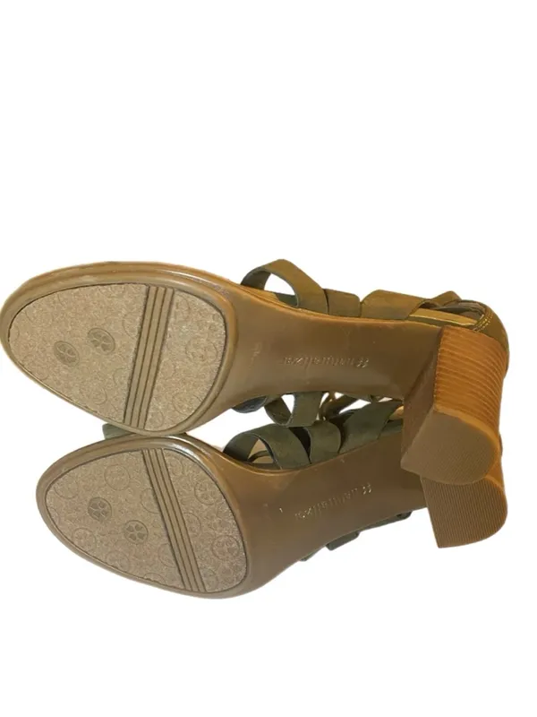 Naturalizer "London" Strappy Sandal Olive Green Sz 8.5M 2.75‎ in heel stacked - Image 6