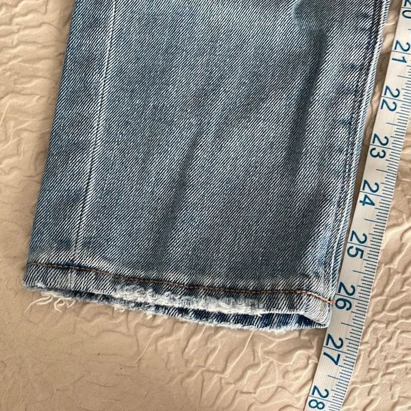American Eagle Womens Mom Straight‎ Jeans Distressed Light Wash Blue Size 2 Reg - Image 12