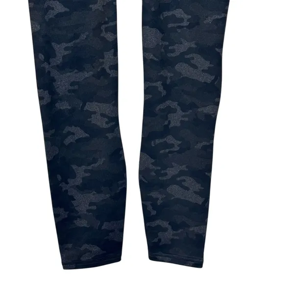 Fabletics‎ Women's Pants Powerhold Camo Print Leggings Seamless Stretch Medium - Image 3