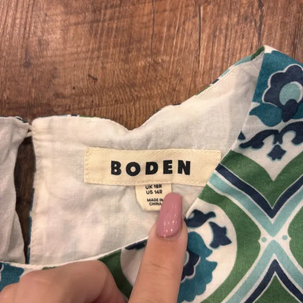 Boden Green/Blue Medallion Pattern Dress Size 14 Short Sleeve Knee Length Cotton - Image 4