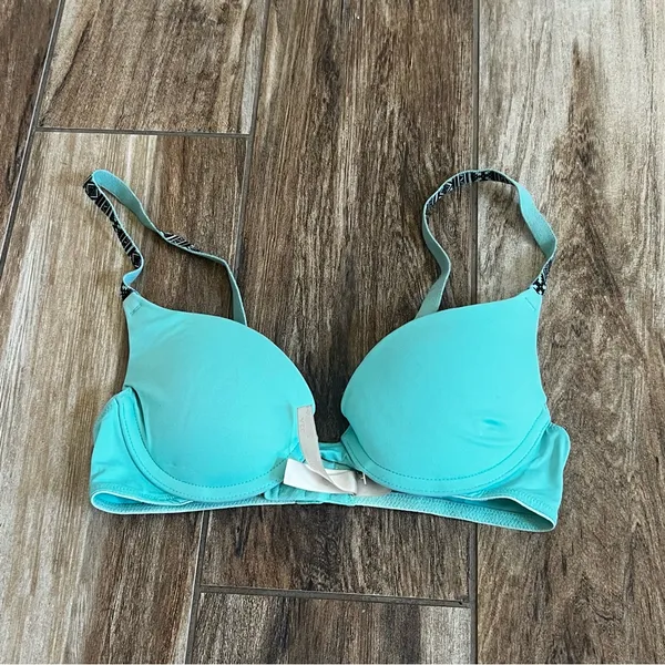 Pink Victoria’s Secret blue green bra - Image 2