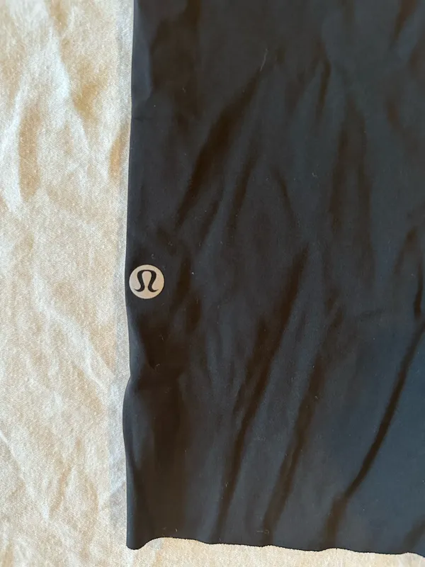 Lululemon Black Leggings Capri Women’s - Image 3