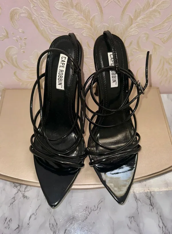 Cape Robbin black pointed strapped heels size 6.5 women’s - Image 3