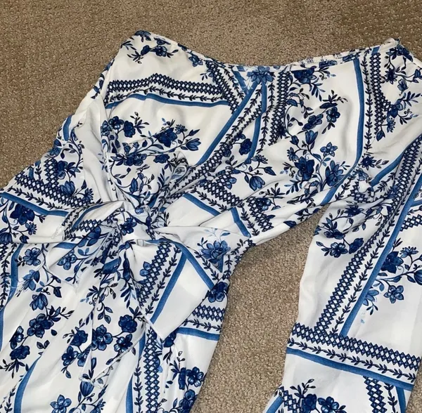 NWOT Lulu's Multi-Print One Shoulder Tie Romper - Image 4