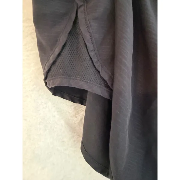 Nike Dri-FIT Running Shorts‎ Womens Large Black 3 Inch Inseam Zip Pocket - Image 3