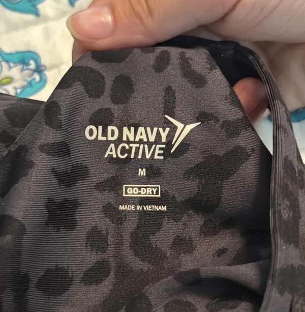 Old Navy Athletic padded tank top - Image 3