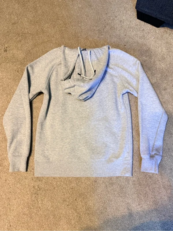 The North Face Light Grey Logo Graphic Hooded Pullover Sweatshirt Size XS - Image 2