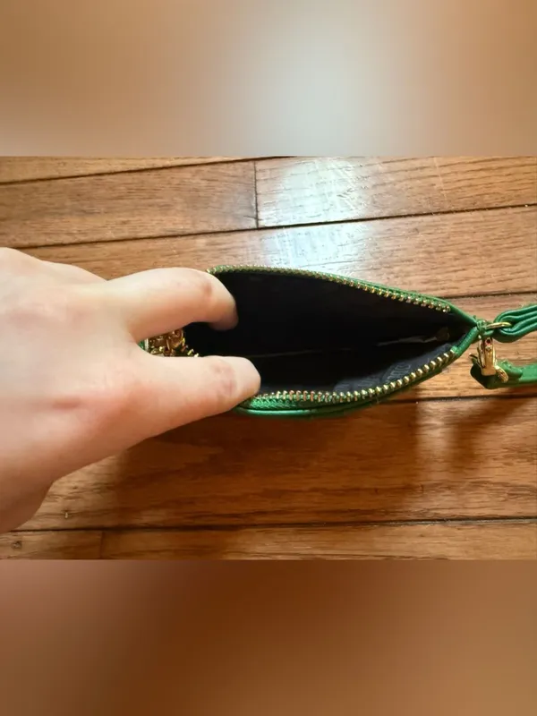 Steve Madden Green Wristlet Wallet ID Window Card Case Organizer Small Pouch - Image 7