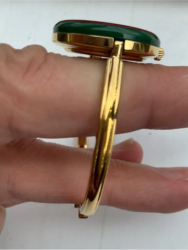 Gucci Gold Bangle Watch with beautiful bezels💛💙💚❤️💜🩵 - Image 11