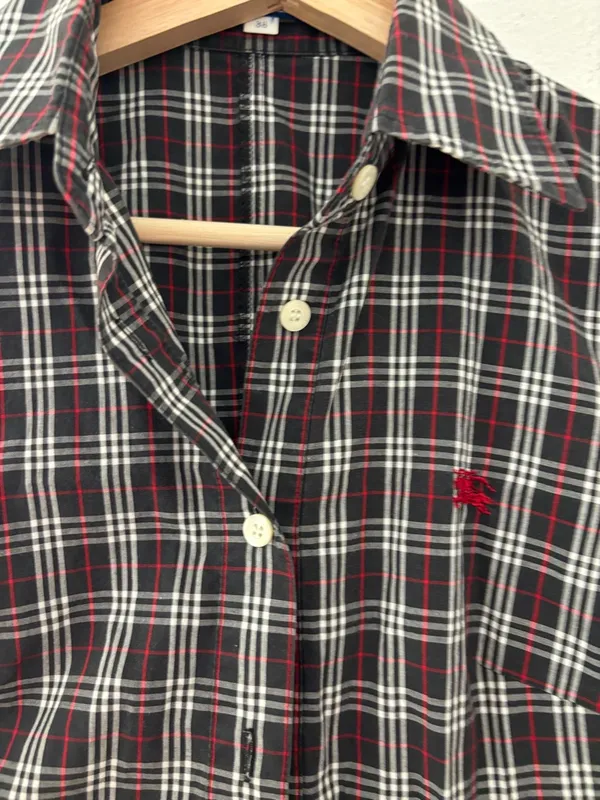 Vintage Burberry check sleeveless button up shirt - Image 3