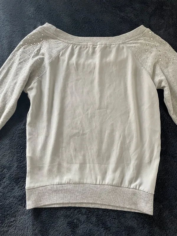 Garage Off-The-Shoulder Top Grey - Image 2