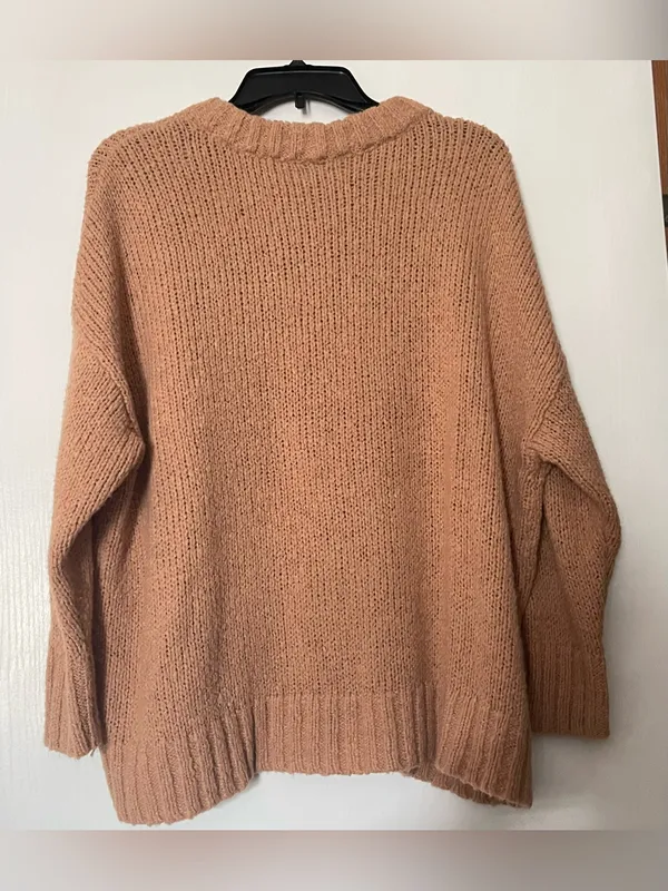 Aerie oversized chunky knit jumper in a pale peach/orange shade. - Image 2