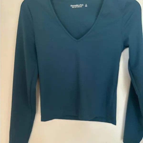 Abercrombie & Fitch Soft A&F Collection Long Sleeve V Neck Top Small Teal - Image 8