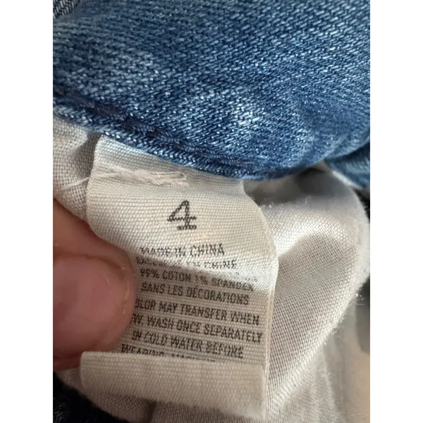 American Eagle Distressed Denim Shorts Light Acid Wash Stretch Size 4 Raw Hem - Image 5