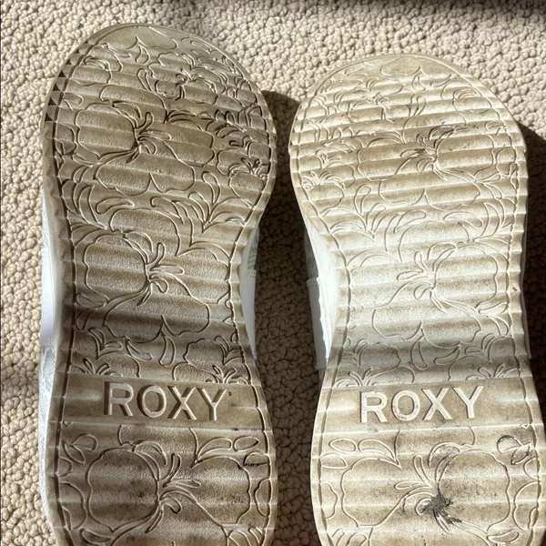 Roxy White Slip-On Snake Pattern Sneakers - Image 9