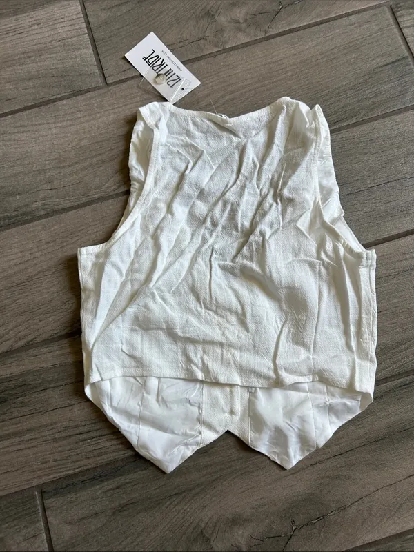 12th Tribe White Button-Front V-Neck Cropped Tank - Image 6