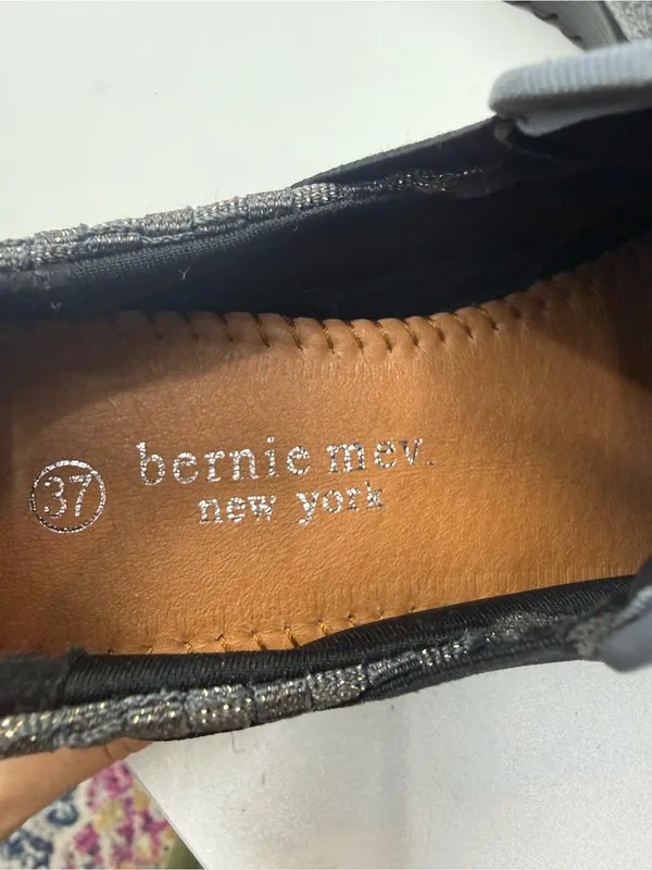 bernie mev. Gray and Black Slip-On Wedge Sneakers size 37 - Image 8
