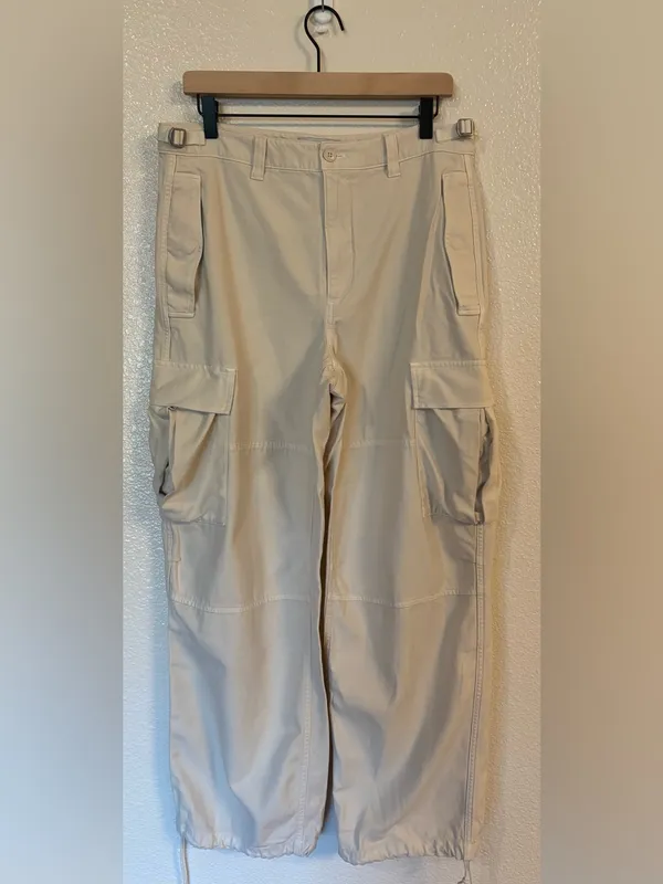 ARITZIA TNA Supply Cargo Pants in Gd Mullein - Image 3