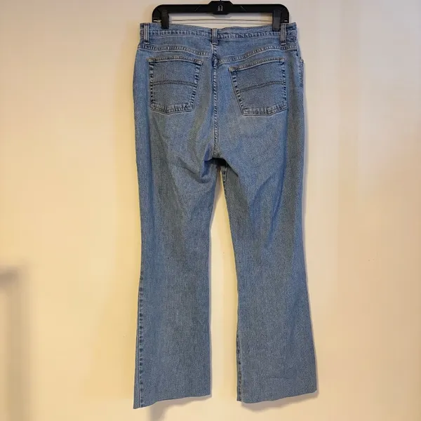 St. John’s Bay Mid Rise Ankle Crop Stretch Boot Flare Denim Jeans Blue Womens 12 - Image 4