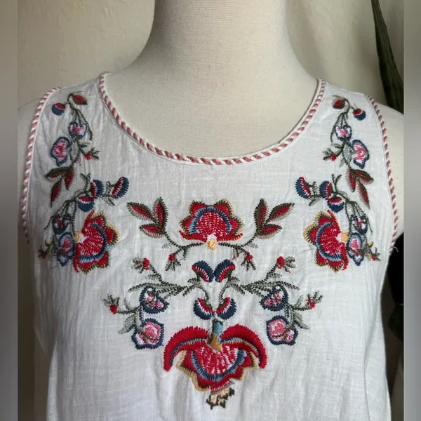 Boho floral Embroidered Cotton Tank Top Fringe Hem Tassel‎ Tie cream - Image 5