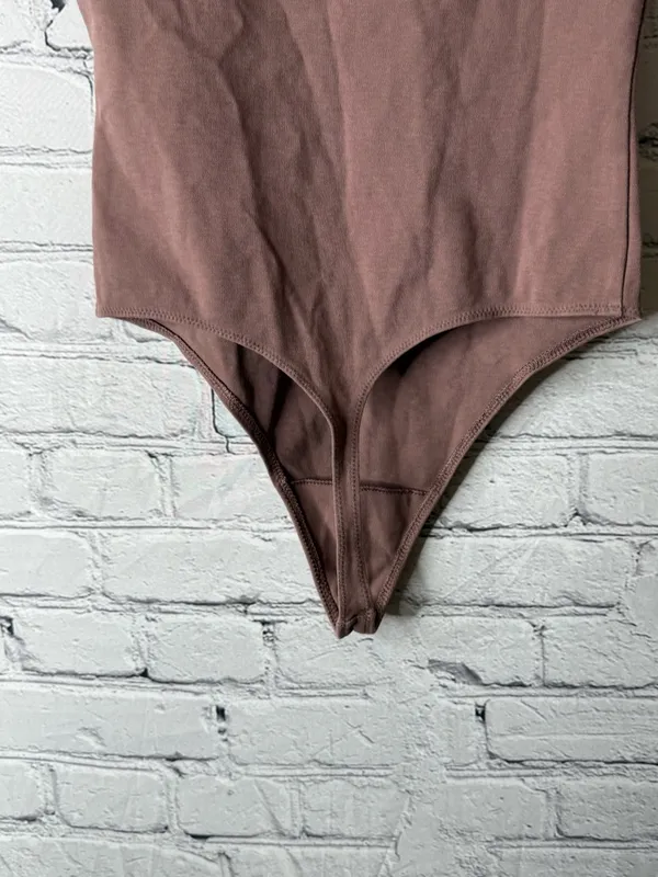 Wilfred Free Aritzia classic brown body suit medium - Image 4