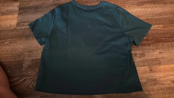 Old Navy Cropped Shirt Tee - Image 2