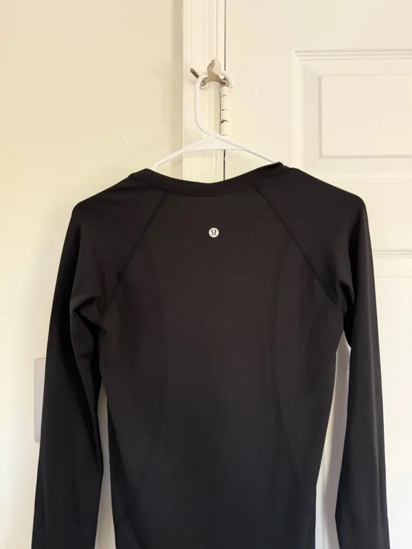 Lululemon Swiftly Tech Long Sleeve 2.0 Black Top Womens 6 Running Workout - Image 7