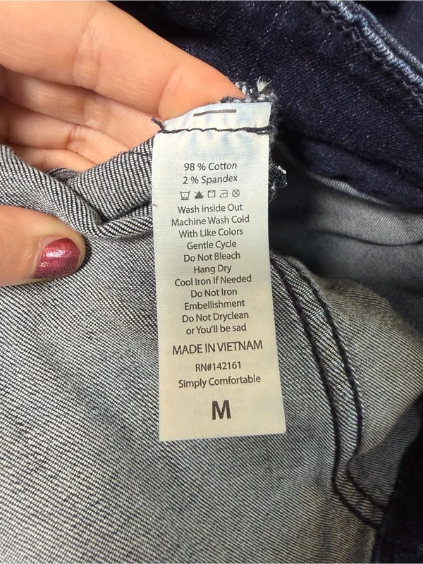 Lularoe Jean Jacket Dark Wash Denim Size medium - Image 6
