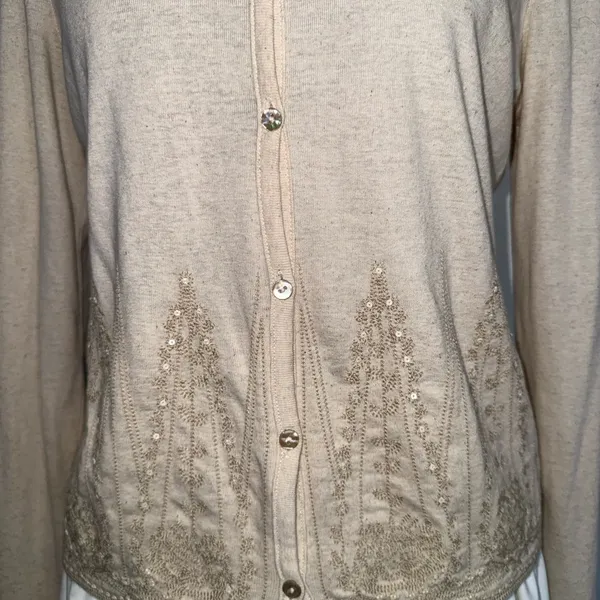 Elegant Beige Button-Front Cardigan with Sequin & Embroidered Detail Size Small - Image 9