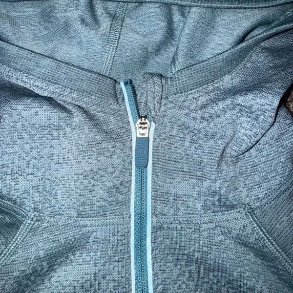 Lululemon Half Zip Hoodie Women Small Blue Grey Excellent Seamless‎ Activewear - Image 2