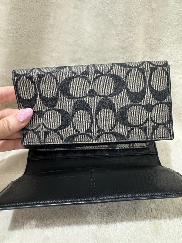 Coach Peyton Signature Jacquard Trifold Checkbook Wallet - Image 7