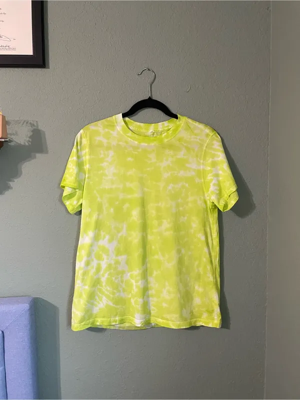Lululemon All Yours Cotton T-Shirt Size 8/M Marmoleado Tie Dye Eccentric Lime - Image 5