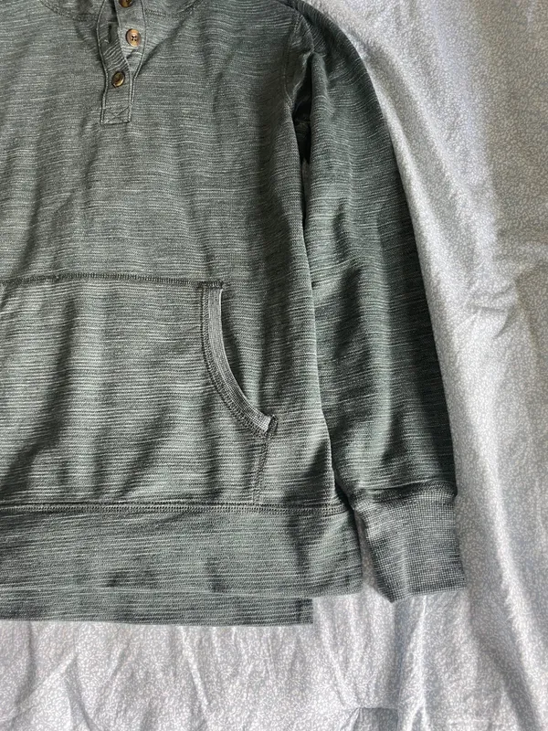 Carhartt Green Light Weight Hoodie - Image 5
