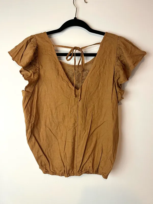Love On A Hanger Ruffle Sleeve Top - Image 3