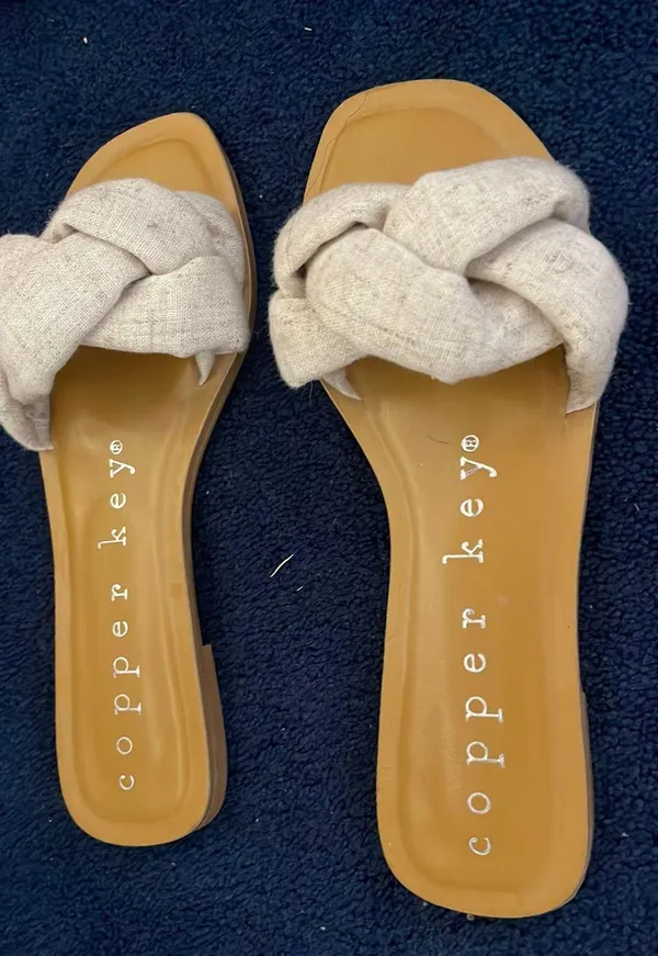 sandals - Image 2