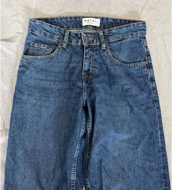 MOTEL denim jeans size 26 parallel leg - Image 7